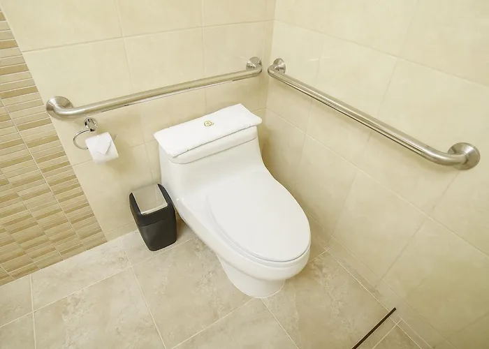 Golden Sunrise Hotel 4*